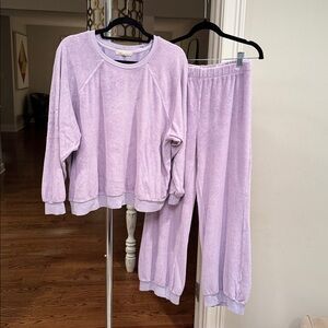 Suzie Kondi Oversized Sweatshirt/ Sweatpants